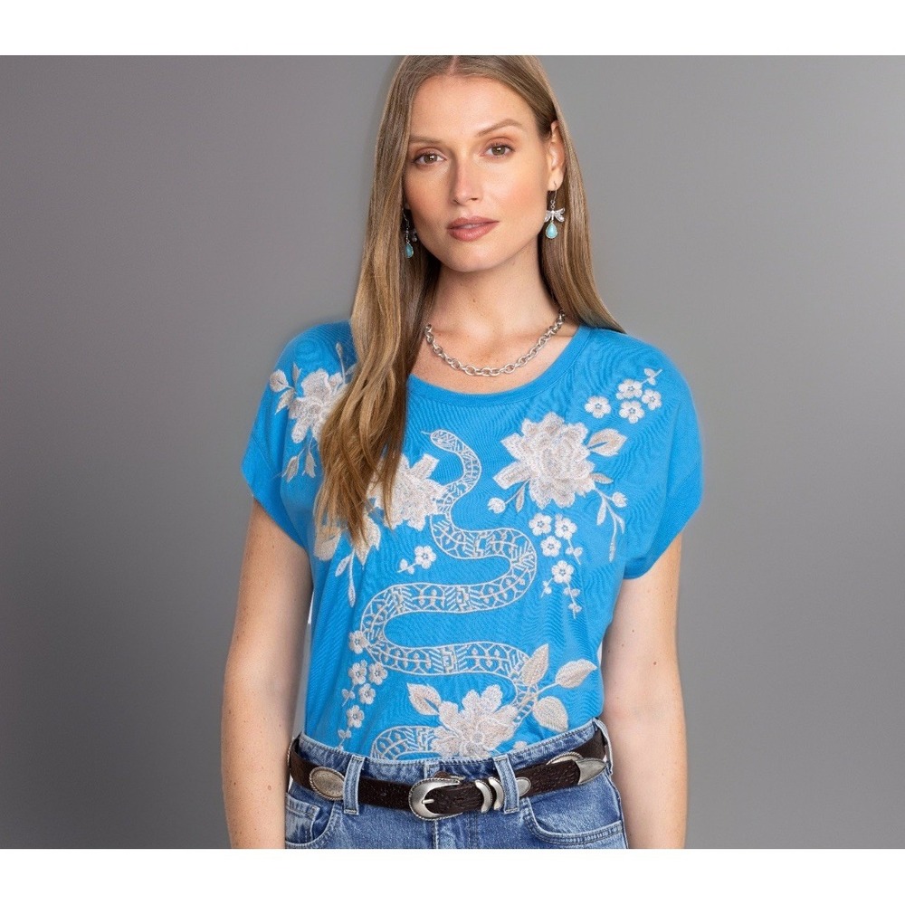 New Johnny Was T Shirt Womens L Blue Floral Snake Embroidered Cotton Relaxed Fit